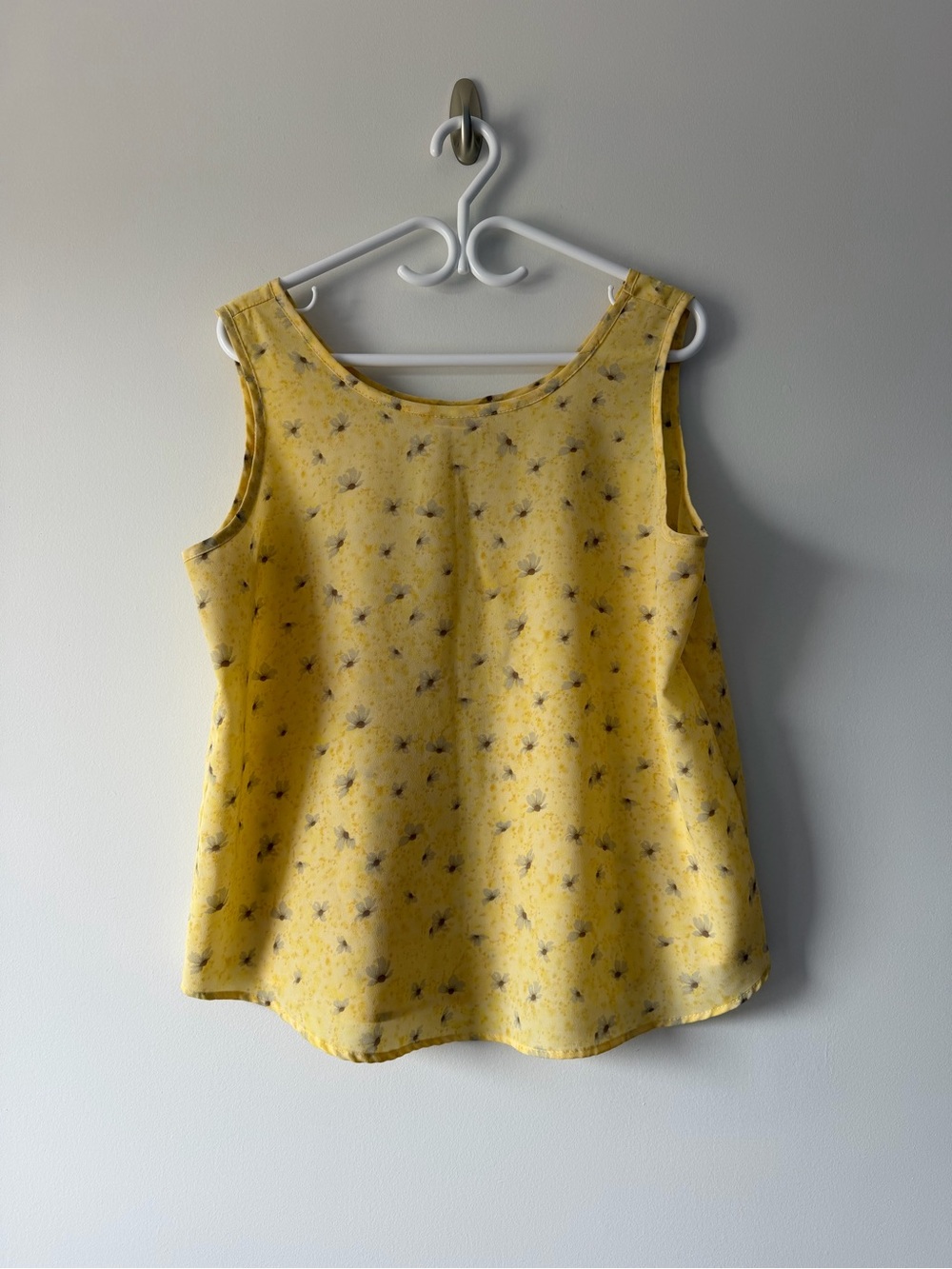 Yellow ditsy flower vintage top